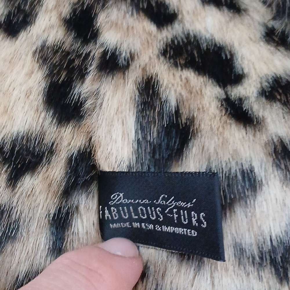 Donna Salyer's Faux Fur Pull Thru Scarf - Picture 4 of 5
